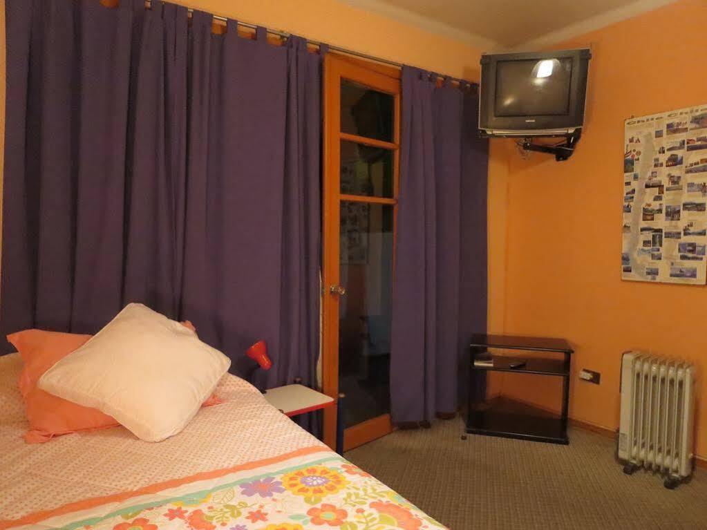 Marilu 'S Bed And Breakfast Hostel Santiago Exterior photo
